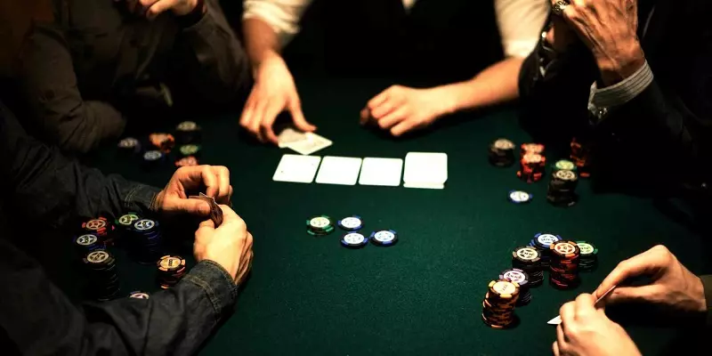 Quyết định kích thước Block Bet Poker là gì?